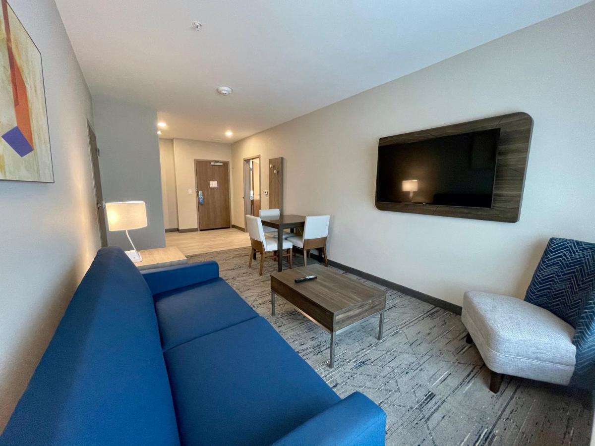 Holiday Inn Express & Suites - Ft. Smith - Airport By Ihg Форт-Смит Экстерьер фото