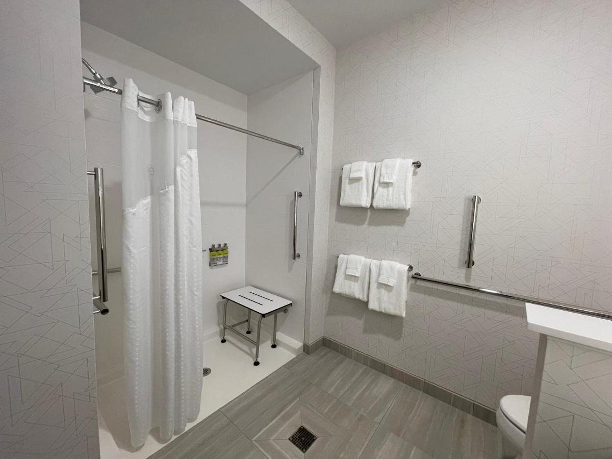 Holiday Inn Express & Suites - Ft. Smith - Airport By Ihg Форт-Смит Экстерьер фото