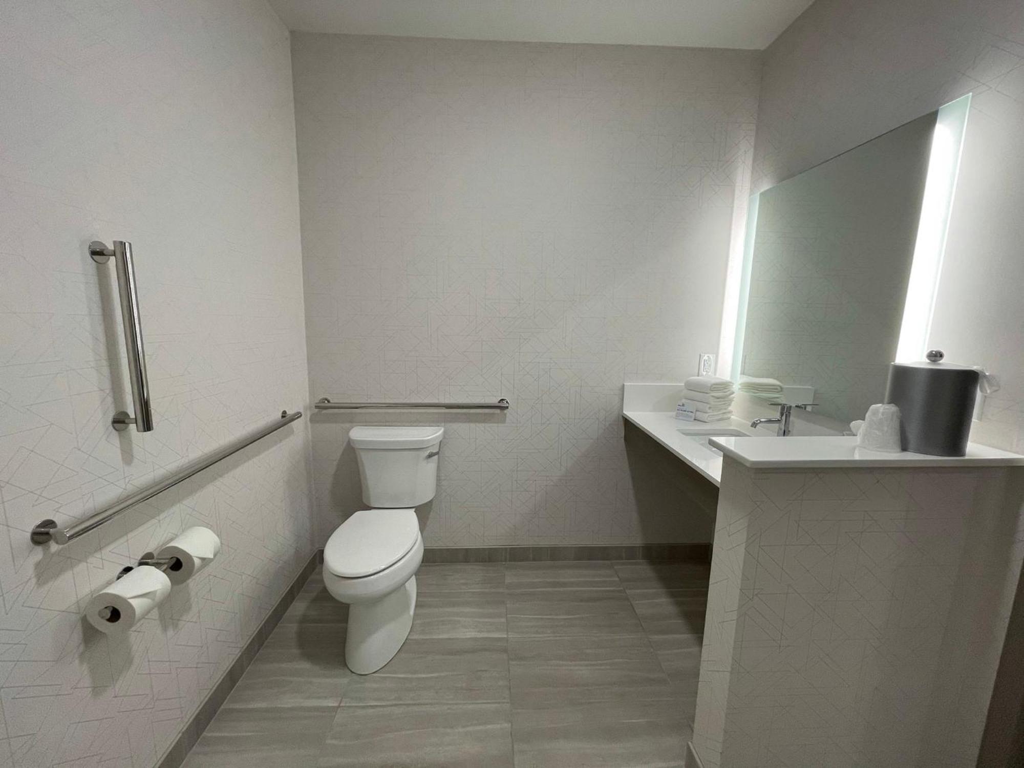 Holiday Inn Express & Suites - Ft. Smith - Airport By Ihg Форт-Смит Экстерьер фото