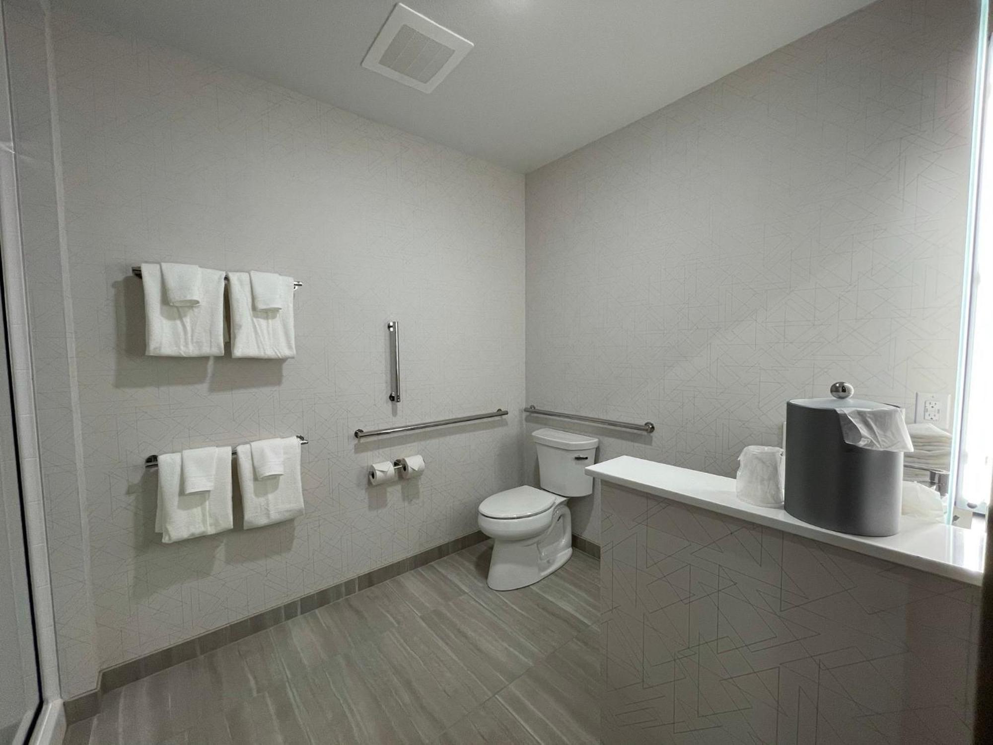 Holiday Inn Express & Suites - Ft. Smith - Airport By Ihg Форт-Смит Экстерьер фото